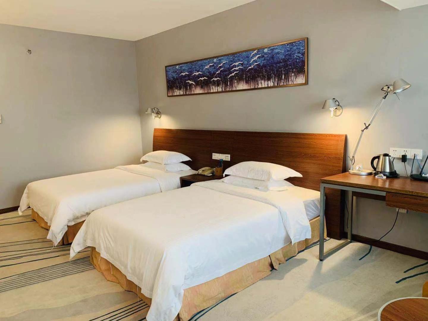 Days Inn Guangzhou Buitenkant foto
