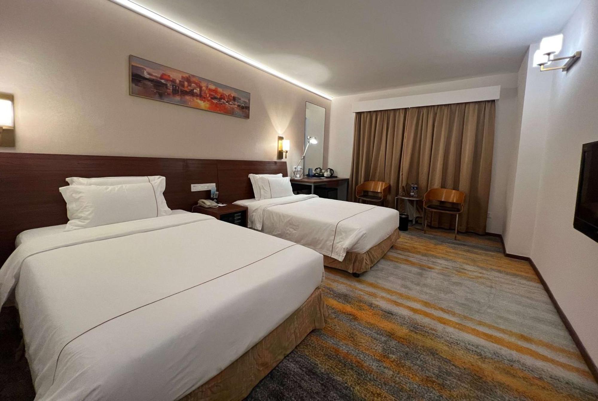 Days Inn Guangzhou Buitenkant foto